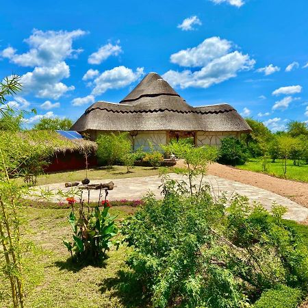 Murchison Falls Bamboo Village Paraa Exteriör bild