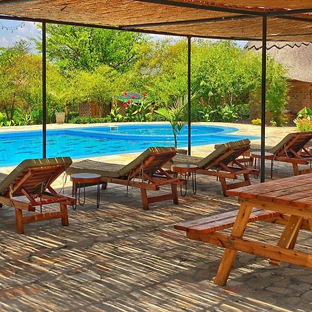 Murchison Falls Bamboo Village Paraa Exteriör bild