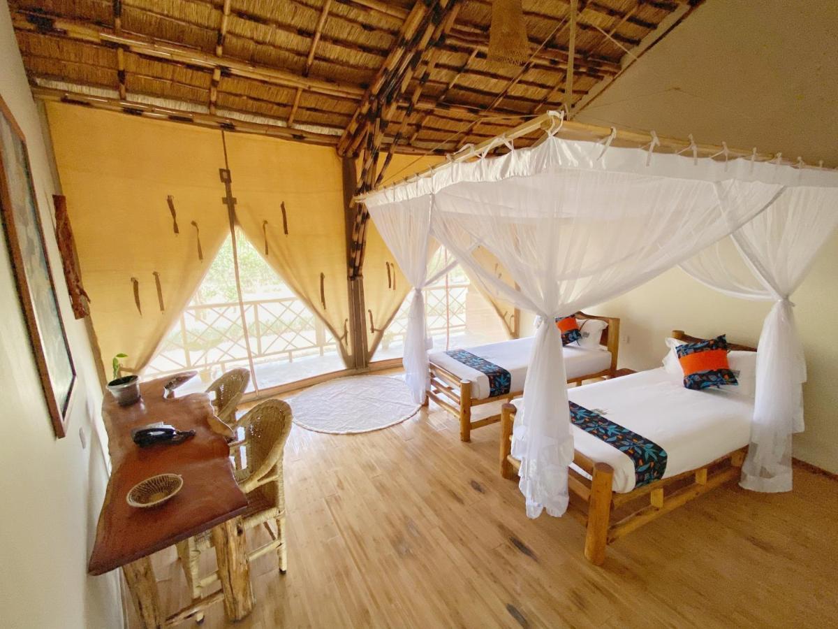 Murchison Falls Bamboo Village Paraa Exteriör bild